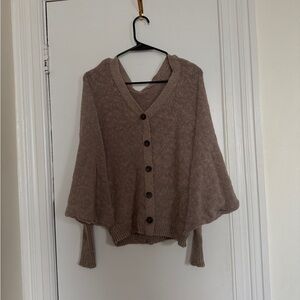 Wing sleeve sweater cardigan